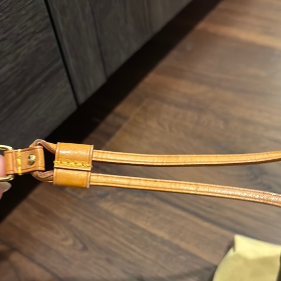 Louis Vuitton Authentic Pre Owned Monogram Neverfull PM Bag W/Dust Bag & COA. - Picture 3 of 16